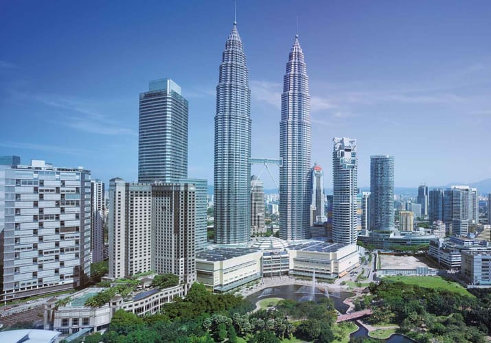 Malaysia Kuala Lumpur Lumpur traders view twin tower