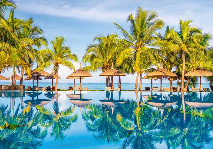 Rejser til Mauritius, Dinarobin Beachcomber Golf Resort & Spa, Det smukke poolområde