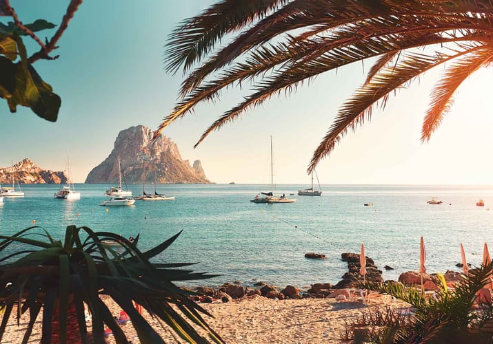 Spanien belariske oer ibiza udsigt over cal hort strand med udsigt over vedra