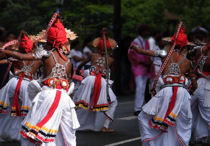 lokale kandy dansere sri lanka