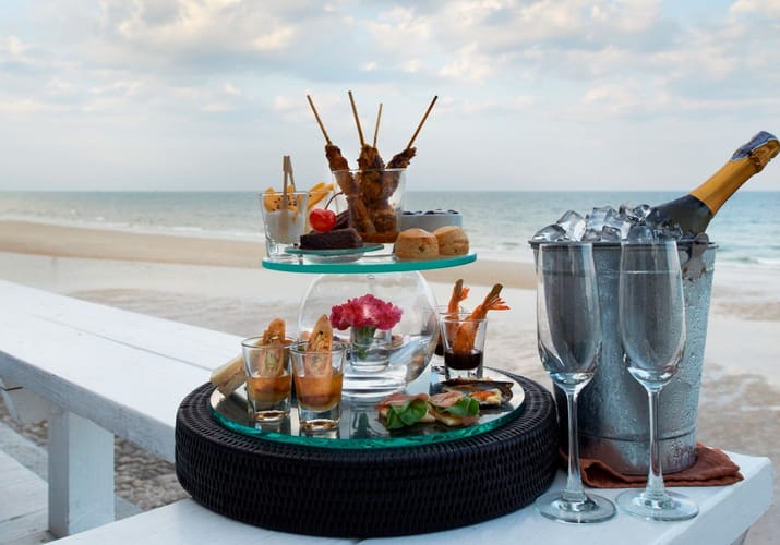 Thailand, Hua Hin, Lets Sea Hua Hin Al Fresco, Bubbles Beach