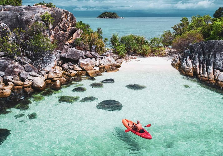 Thailand koh lipe drone skud kayak