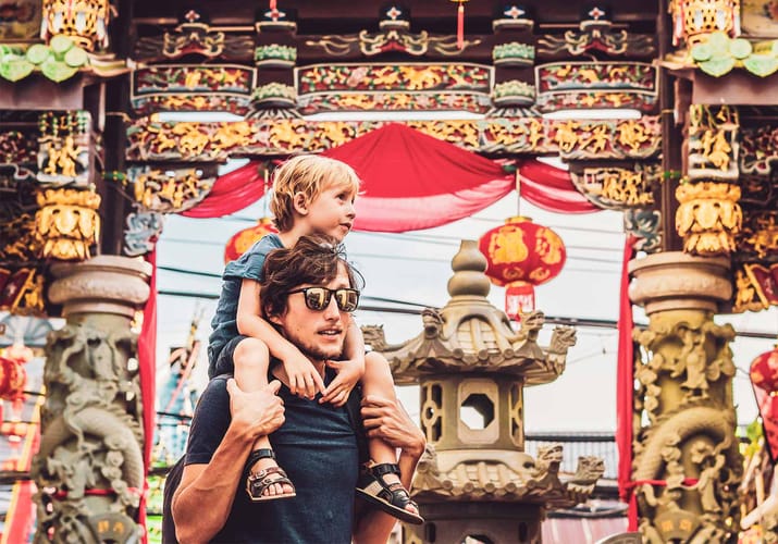 far og s&oslash;n p&aring; sightseeing i phuket