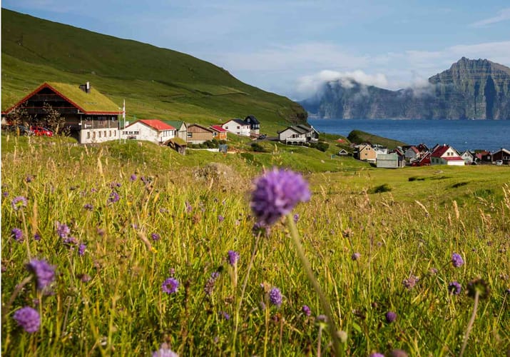 F&aelig;r&oslash;erne, Eysturoy, Gjaargardur Guesthouse Gjogv, Udsigt, Marker, Bjerge, Vand
