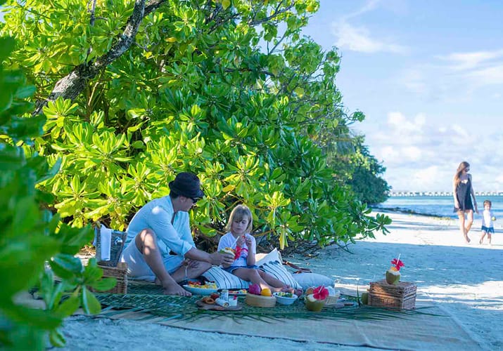 Rejser til Maldiverne, The Residence Maldives at Dhigurah, Picnic p&aring; stranden 