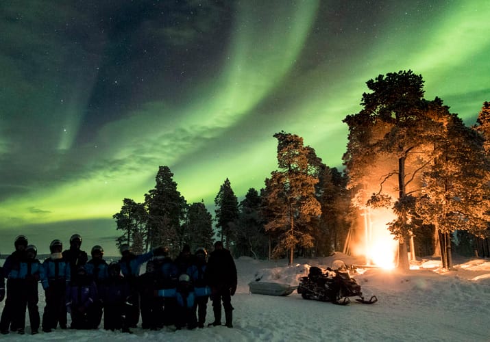 finland Lapland wilderness hotels northern light scaled safari