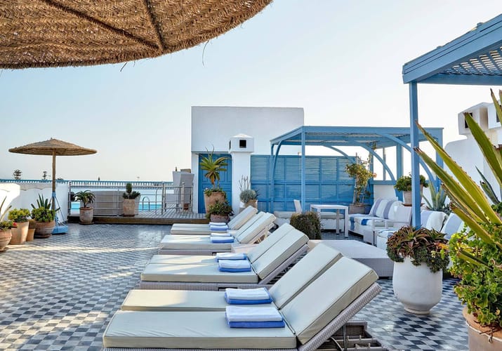 Marokko-essaouira-heure-bleu-poolside
