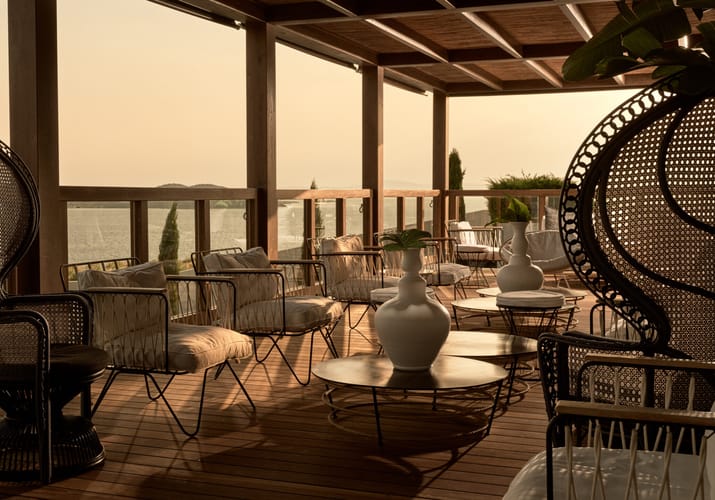 graekenland halkidiki eagles villas cabin bar scaled