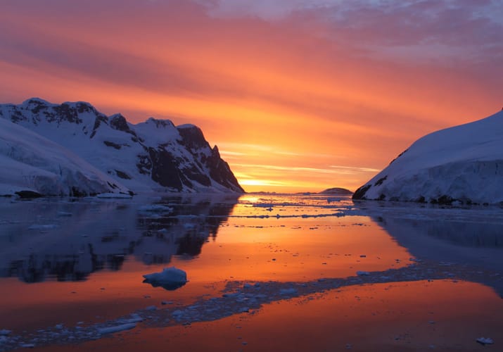 expeditions antarktis solnedgang Hurtigruten