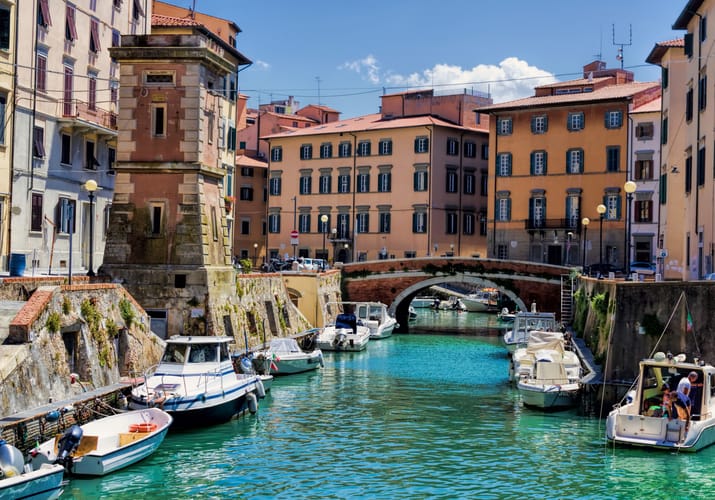 Kanal i Livornos gamle bydel, Italien &ndash; krydstogtanl&oslash;b i Toscana