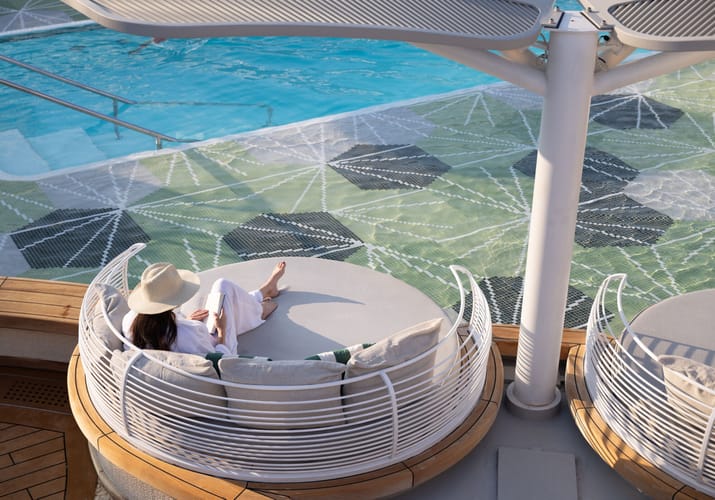oceania vista pooldeck lifestyle