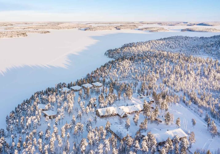 Finland, Finske Lapland, Nangu Wilderness Hotel, Sne, View Ovenfra, Snekl&aelig;dt Landskab