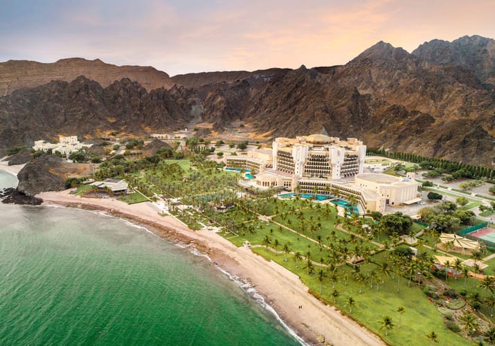 Oman Muscat Al Bustan Palace Ritz Carlton Hotel Strand Og Hotel